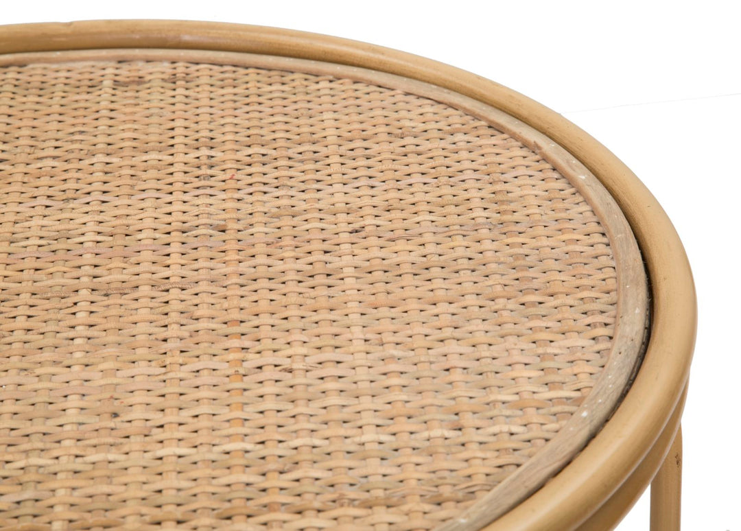 Kerek kisasztal fa lappal és rattan vázzal – Samui stílus
