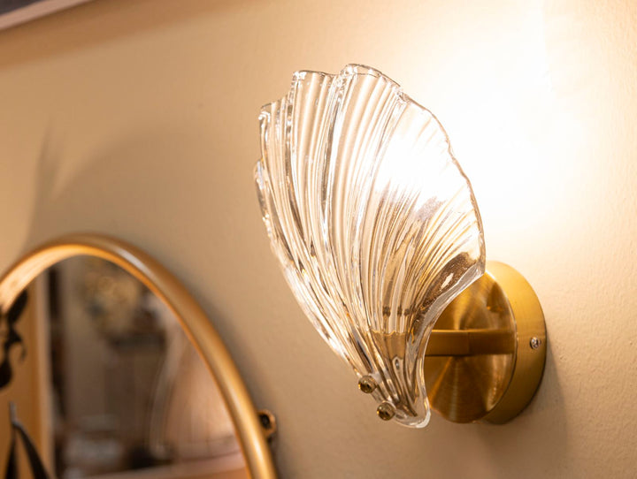 Arany és fehér színű fali lámpa kagyló mintával – Decorative Muro stílus