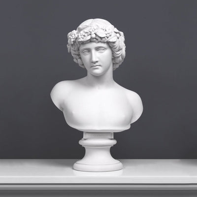 Antinous koszorúval mellszobor