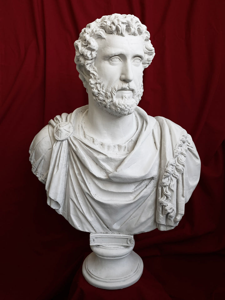 Antoninus Pius mellszobor - római császár