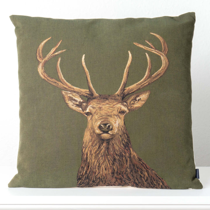 Zöld Díszpárna Őz Motívummal (gobelin szövés)