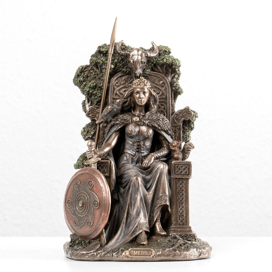 Medb szobor — Connacht harcos királynője (Hidegen öntött bronz szobor)