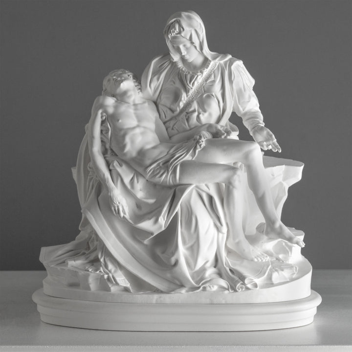 Michelangelo Pietà – Fehér szobor (Vatikáni Múzeum)