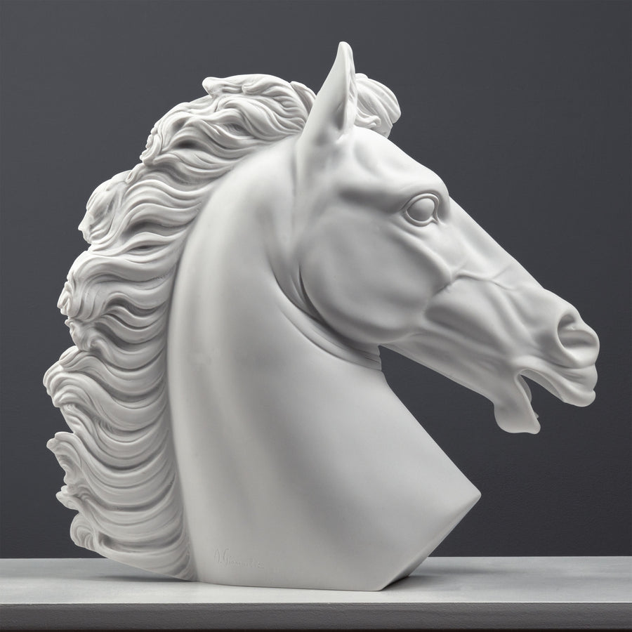 Nemes lófej szobor (nagy)