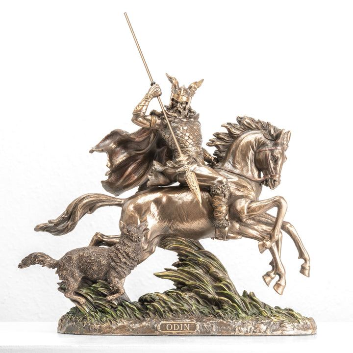 Odin Sleipnir hátán szobor — Az északi istenek atyja (Hidegen öntött bronz szobor)