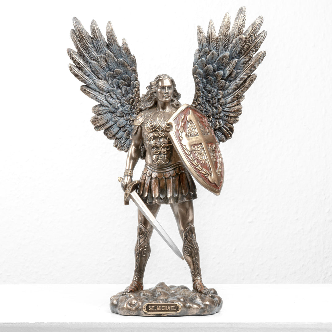 Szent Mihály arkangyal szobra – A mennyek védelmezője (Hidegen öntött bronz, kicsi)