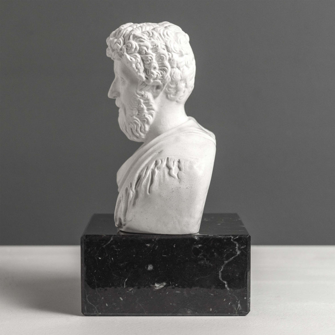 Marcus Aurelius Mellszobor Könyvtámasz - Fekete Márvány Talpazaton