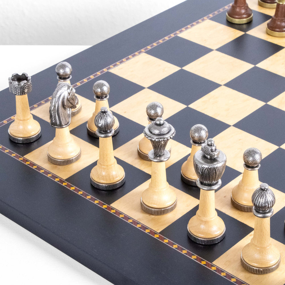 Italfama klasszikus fém sakkkészlet prémium Queen’s Gambit fa sakktáblával
