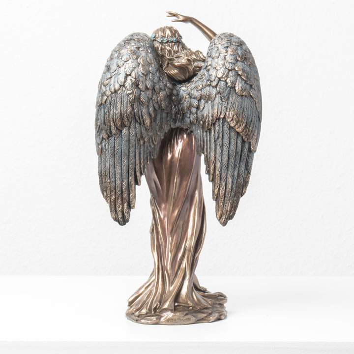 Szárnyas Fortuna szobor bőségszaruval (Hidegen öntött bronz szobor)