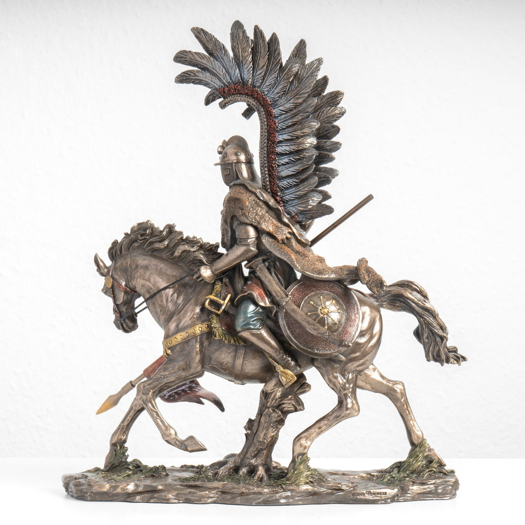 Szárnyas huszár szobor – Lengyel elit lovasság (Hidegen öntött bronz szobor)