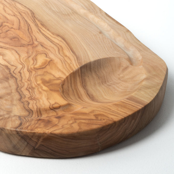 Kézműves olajfa vágódeszka szett légyűjtő vájattal – egyedi formájú (2 db-os)