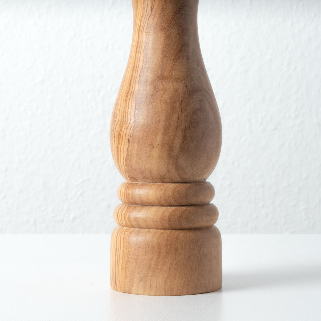 Kézműves olajfa fűszerőrlő – hagyományos