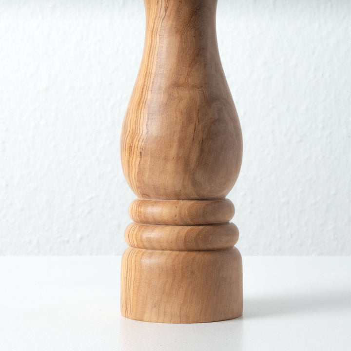 Kézműves olajfa fűszerőrlő – hagyományos