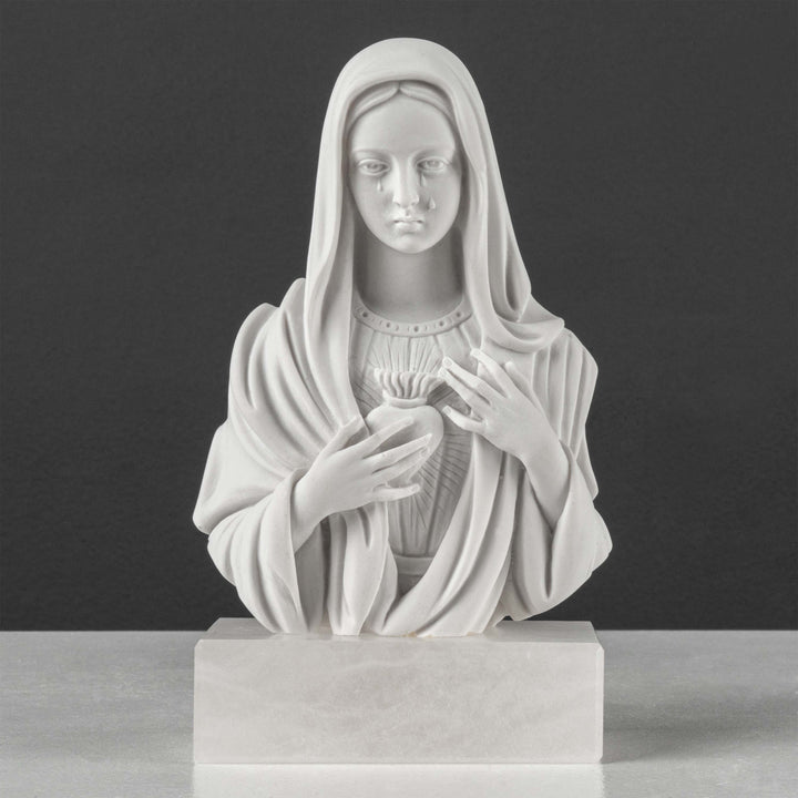 Mária Szeplőtelen Szíve mellszobor (Madonna delle Lacrime dombormű)
