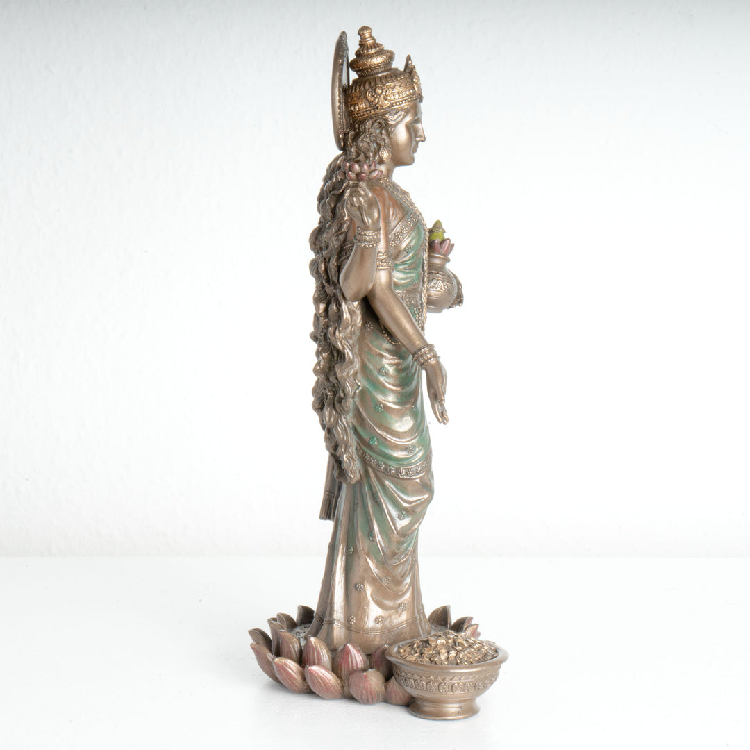 Lakshmi istennő szobor – A jólét szimbóluma (Hidegen öntött bronz szobor)