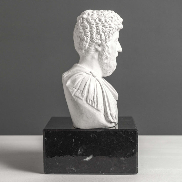 Marcus Aurelius Mellszobor Könyvtámasz - Fekete Márvány Talpazaton
