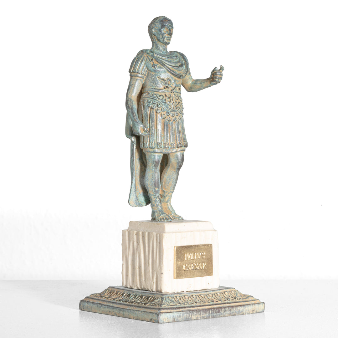 Julius Caesar szobor talapzattal (Bronz)