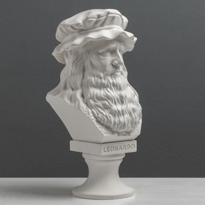 Leonardo da Vinci mellszobor – A reneszánsz mestere (fehér)