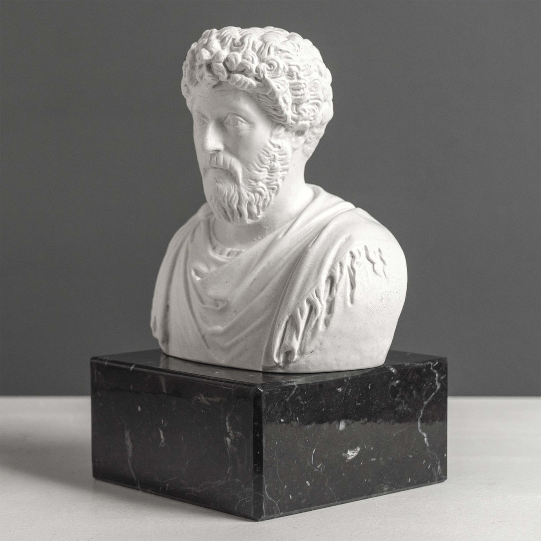 Marcus Aurelius Mellszobor Könyvtámasz - Fekete Márvány Talpazaton