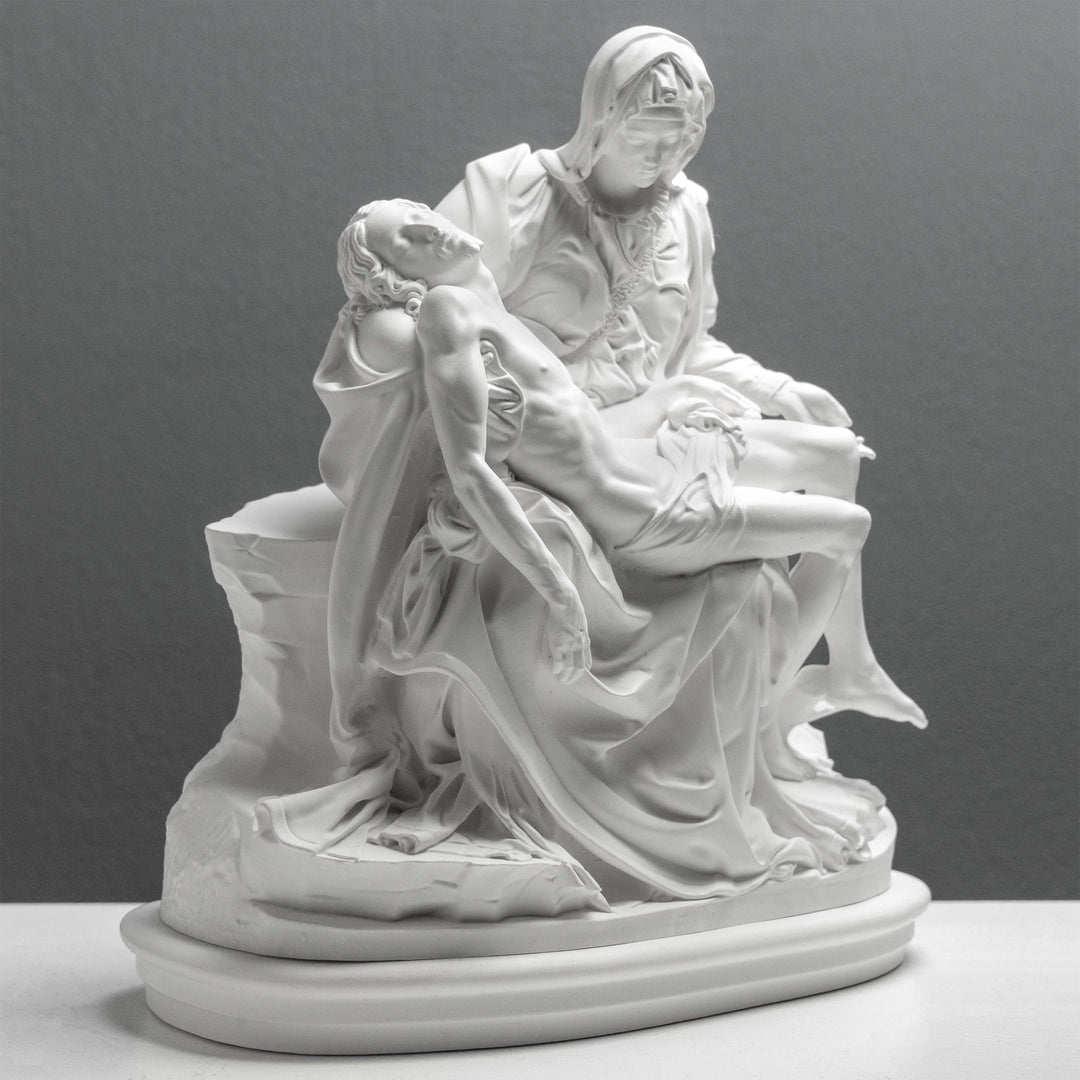 Michelangelo Pietà – Fehér szobor (Vatikáni Múzeum)
