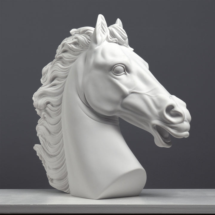 Nemes lófej szobor (nagy)