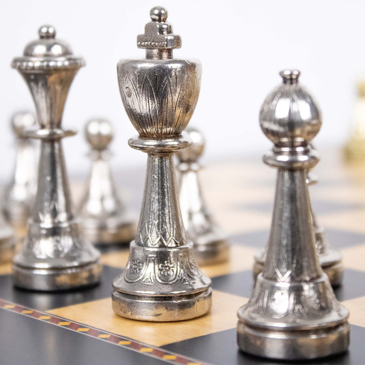 Italfama Staunton fém sakkkészlet prémium Queen’s Gambit fa sakktáblával
