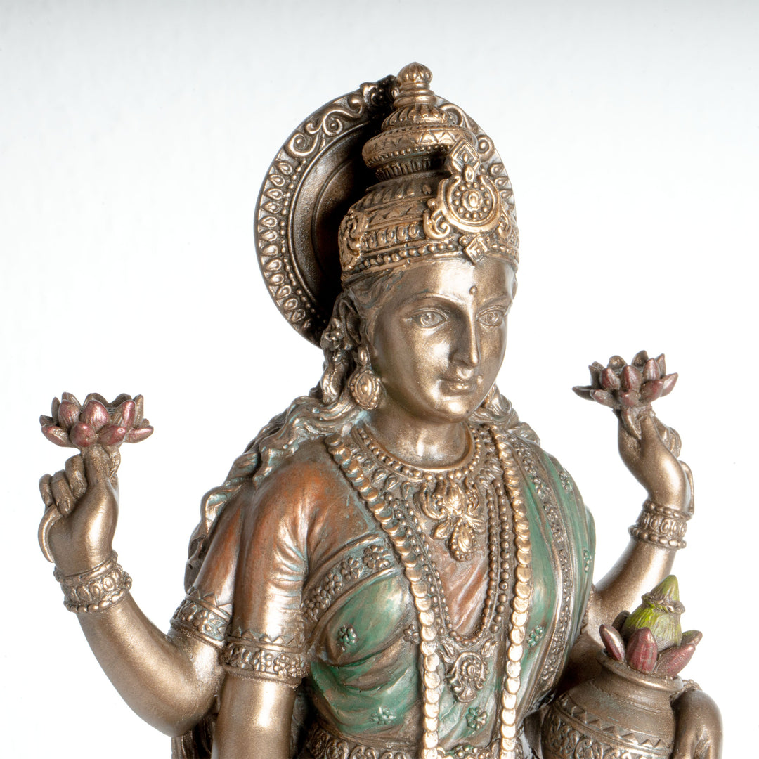 Lakshmi istennő szobor – A jólét szimbóluma (Hidegen öntött bronz szobor)