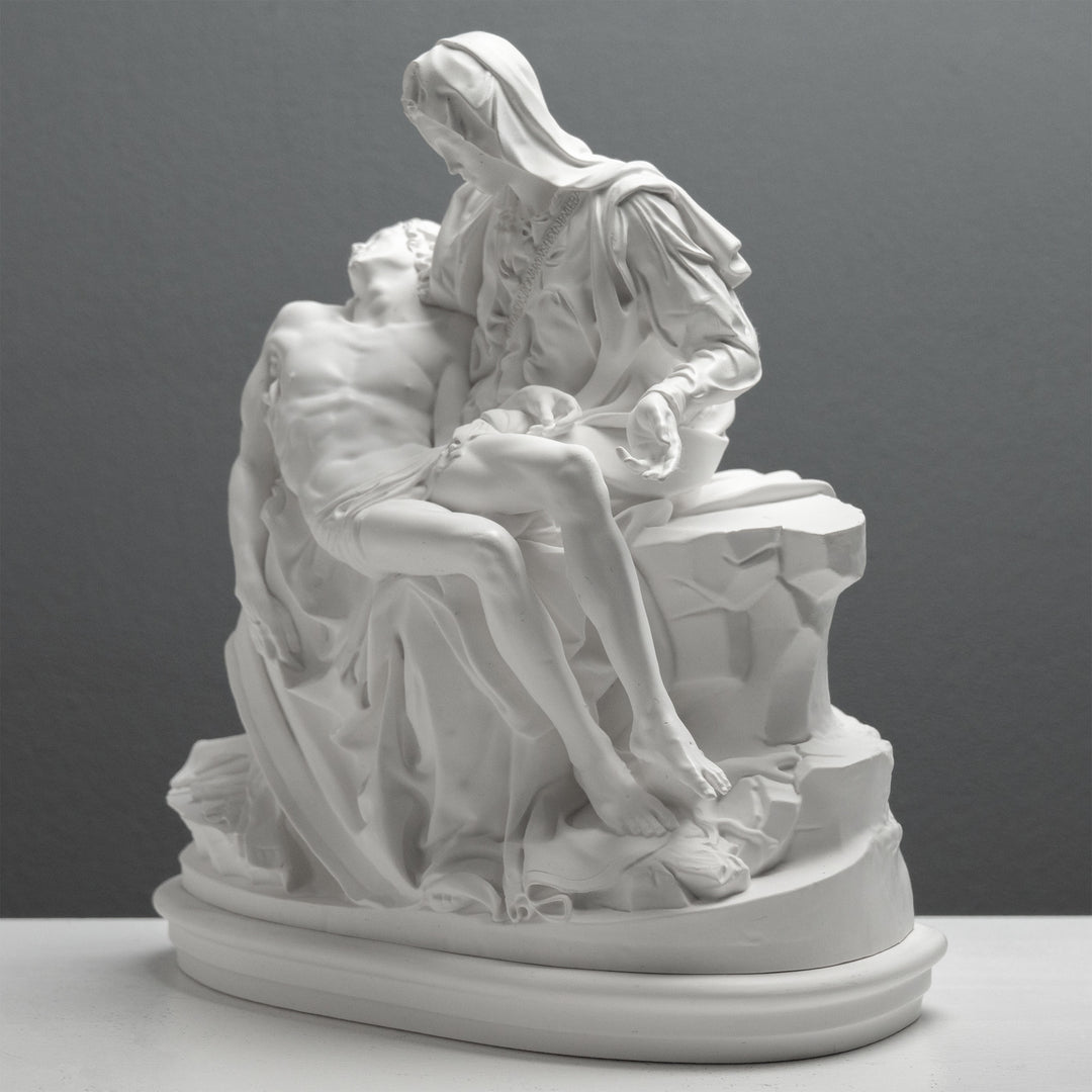 Michelangelo Pietà – Fehér szobor (Vatikáni Múzeum)