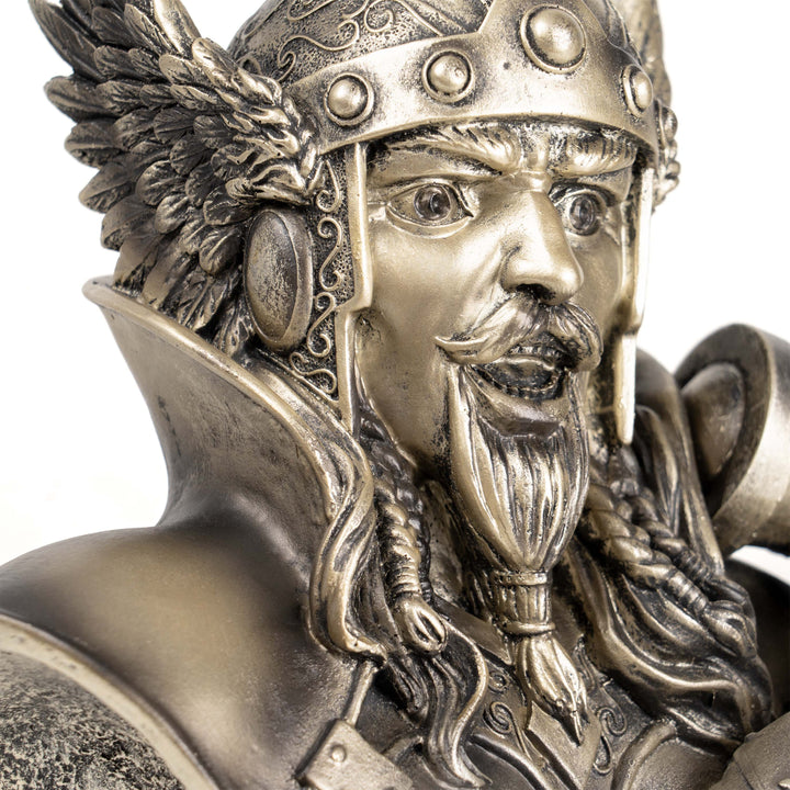 Thor mellszobor — A mennydörgés északi istene Mjölnirrel (Hidegen öntött bronz szobor)