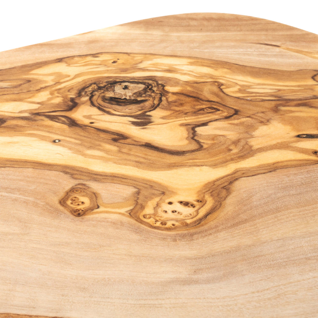 Kézműves olajfa vágódeszka szett légyűjtő vájattal – egyedi formájú (2 db-os)