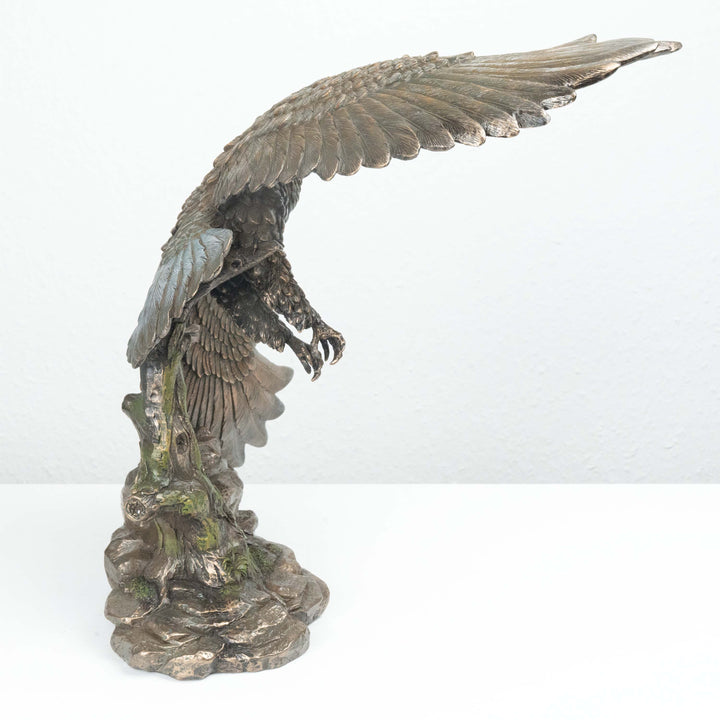 Sas Szobor „Repülő” (Hidegen öntött bronz állat szobor)