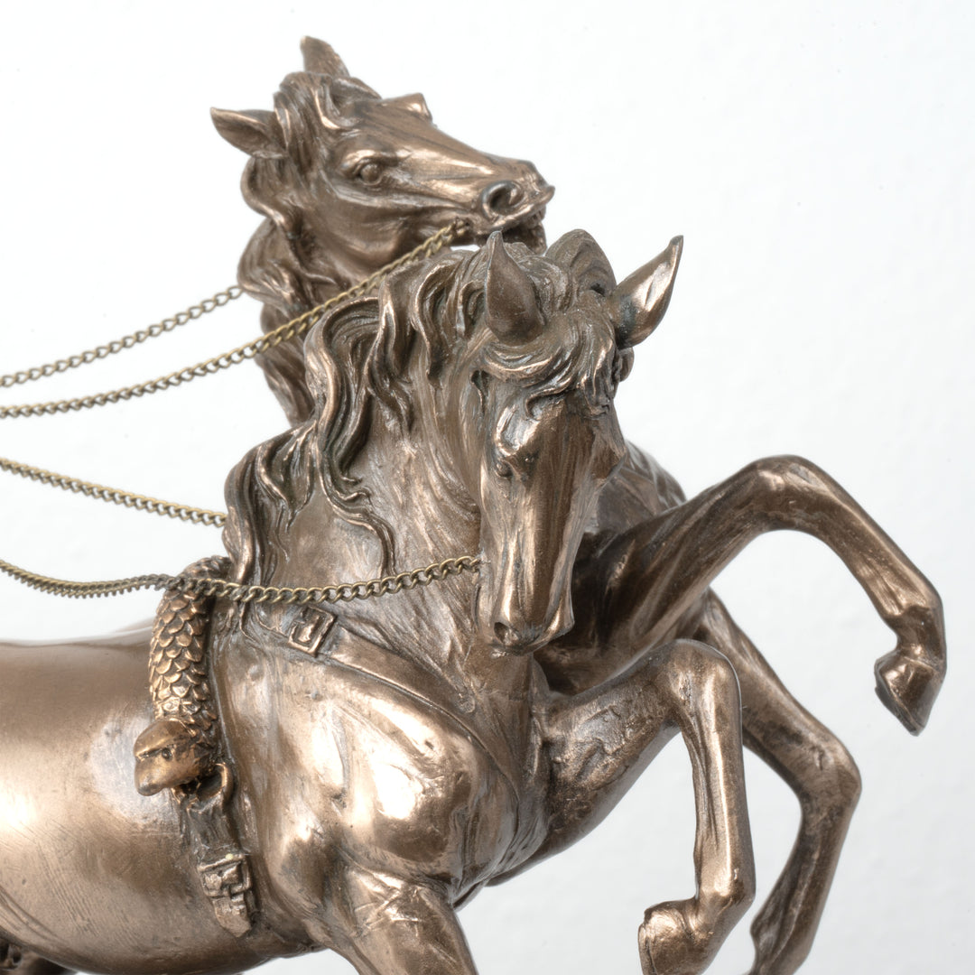 Niké Szobor Diadalszekéren (A győzelem istennője – Hidegen öntött bronz szobor)