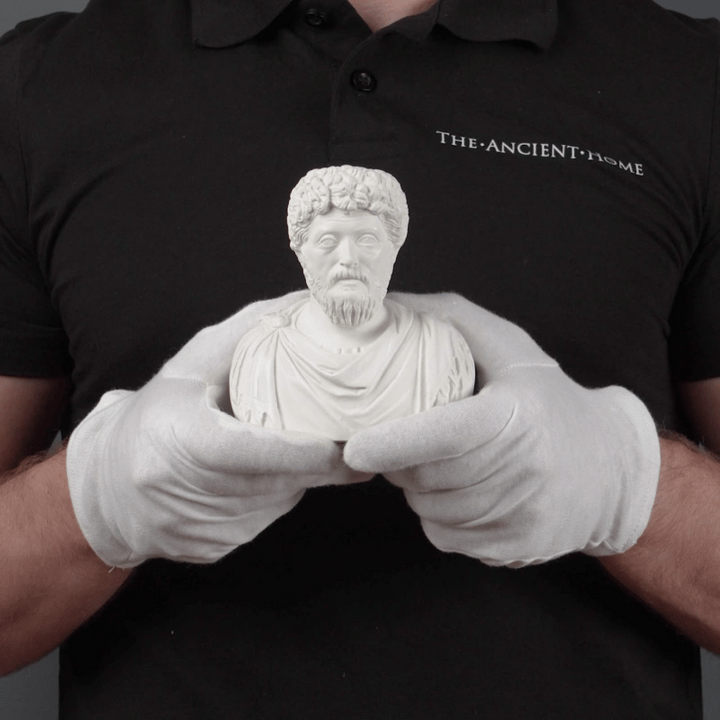 Marcus Aurelius könyvtámasz mellszobor - kis római császár szobor