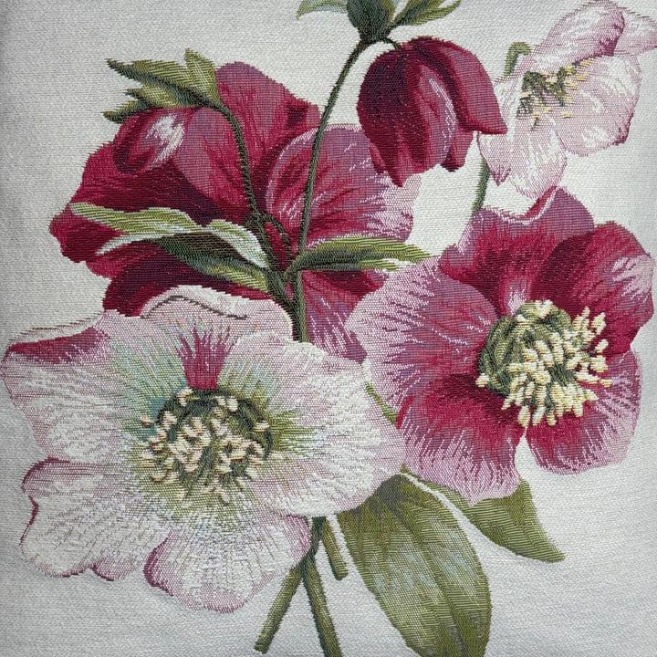 Fehér párnahuzat piros virágokkal, hunyor (karácsonyi rózsa) (jacquard szövés)