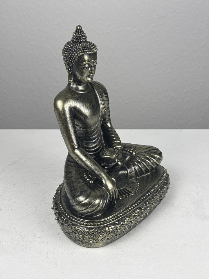Meditáló Buddha Szobor (Bronz Hatású)