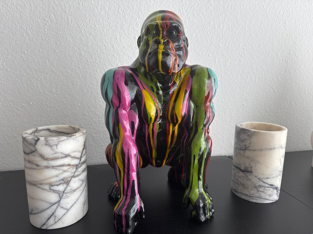 Pop Art Gorilla Szobor (Festékfoltos Modern Stílus)