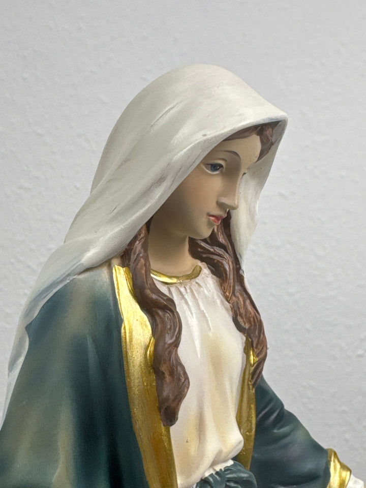 Szűz Mária Szobor – Kegyelmek Asszonya