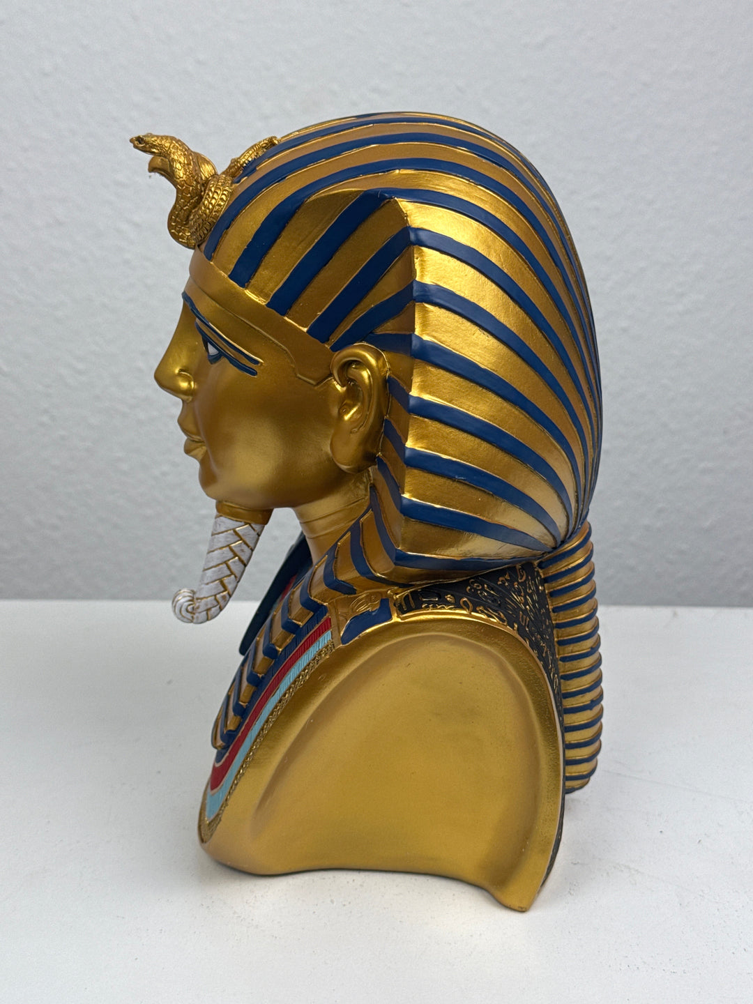 Tutanhamon Mellszobor – Egyiptomi Fáraó