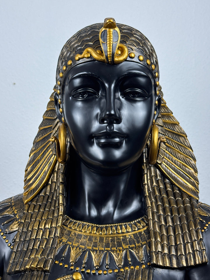 Kleopátra Mellszobor – Egyiptomi Királynő (Fekete-Arany)