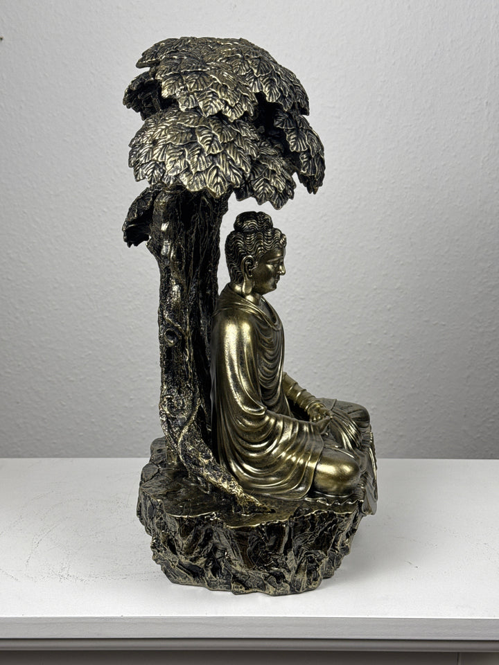 Buddha Szobor a Bodhi-Fa Alatt (Bronz Hatású)