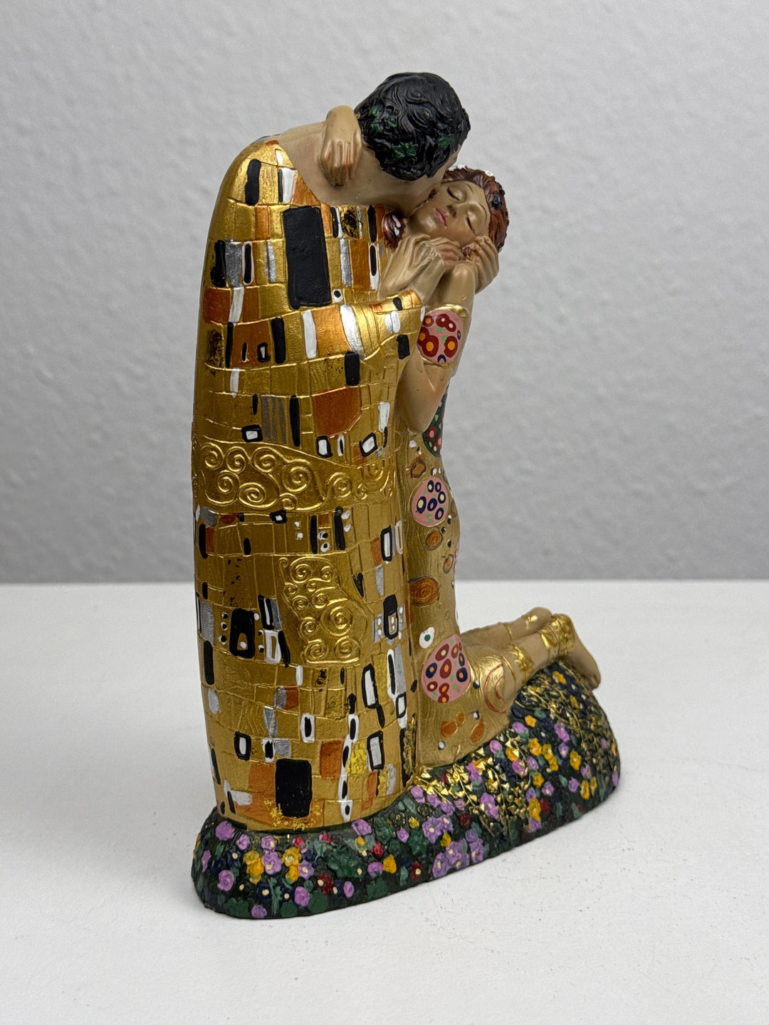 Szerelem Szobor – A csók Klimttől (Szerelmespár)
