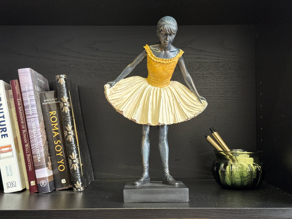 Kecses Balerina Szobor (Degas táncosnő)