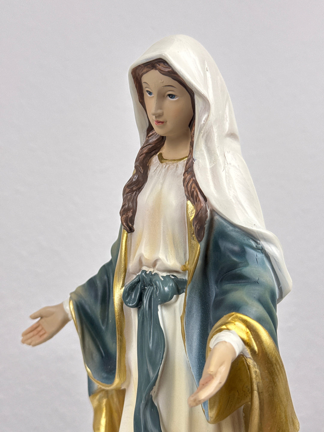 Szűz Mária Szobor – Kegyelmek Asszonya