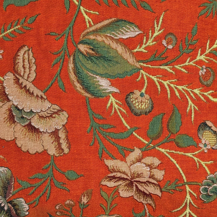 Narancssárga párnahuzat bazsarózsa mintával, botanikai design a Toile de Jouy Múzeumból (jacquard szövés)