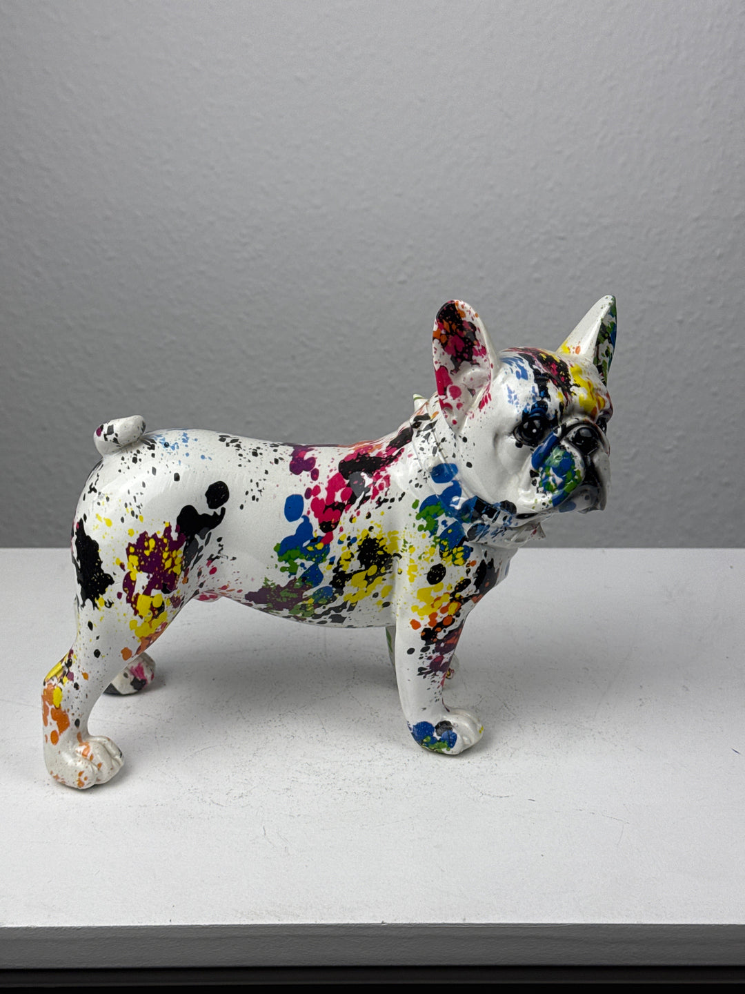 Francia Bulldog Pop Art Szobor (Festékfoltos Modern Stílus)