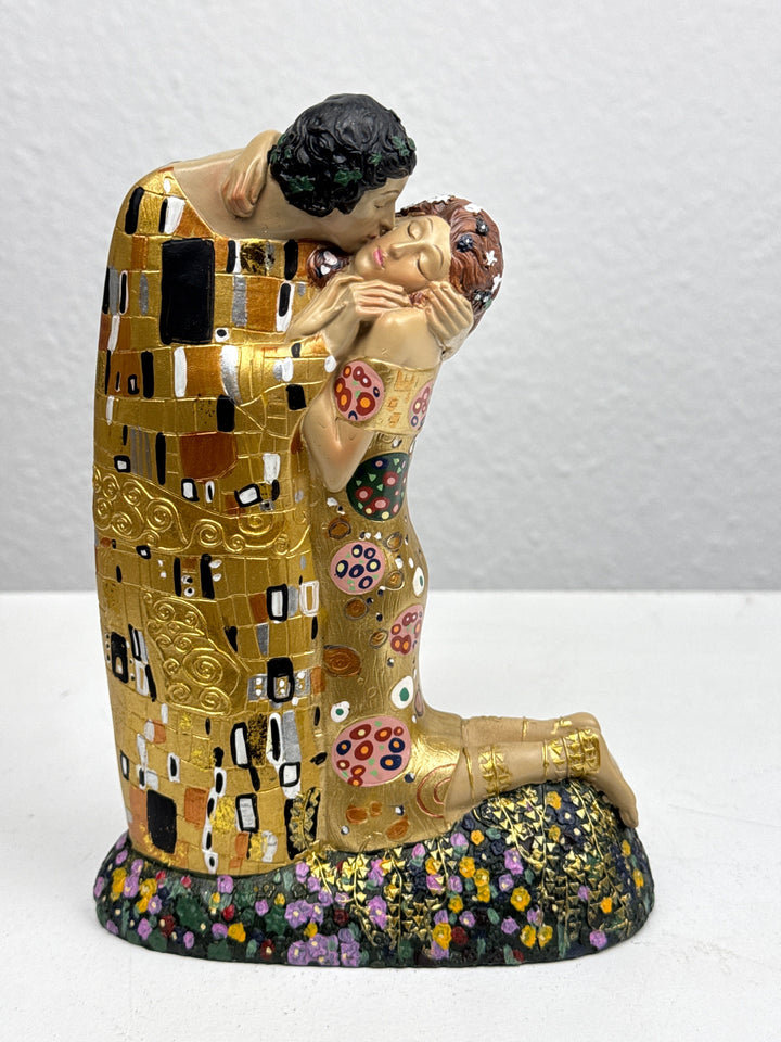Szerelem Szobor – A csók Klimttől (Szerelmespár)