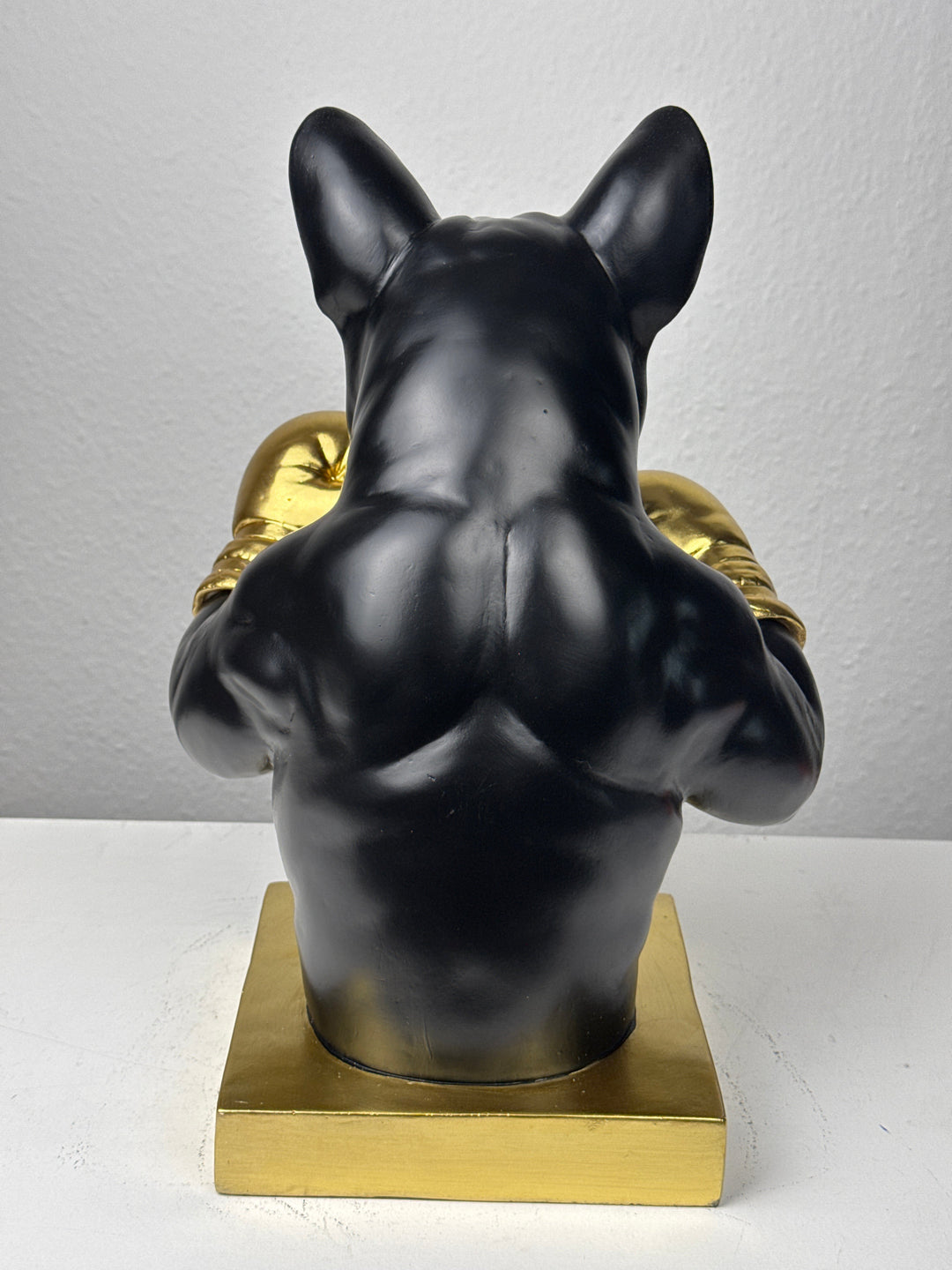 Boxoló Bulldog Szobor (Fekete-Arany Pop Art)