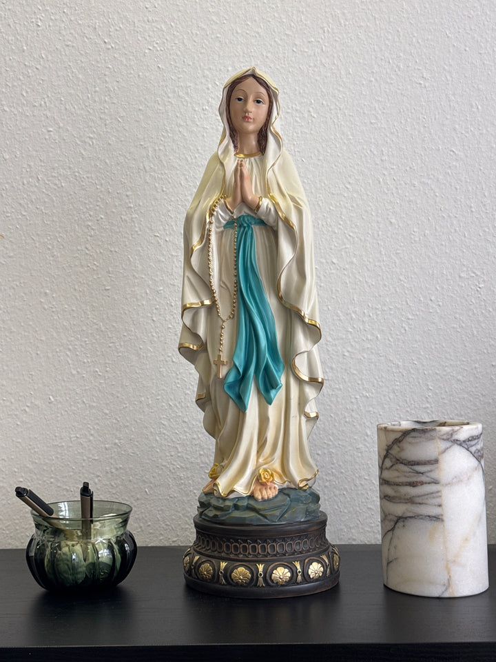 Lourdes-i Szűzanya Szobor