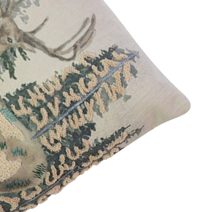 Bézs Erdei Jelenetes Díszpárna Szarvassal és Őzzel (Nyomtatott és Hímzett)