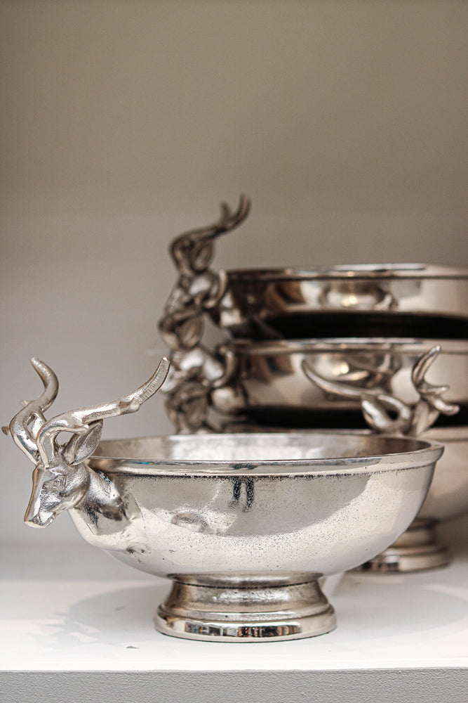 Ezüst Dekoratív Tál Szarvasfejes Fogantyúkkal